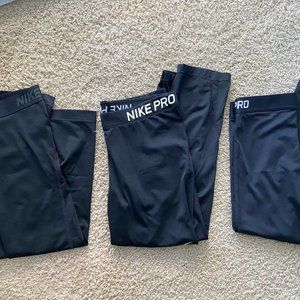 3 Nike Pro Leggings
